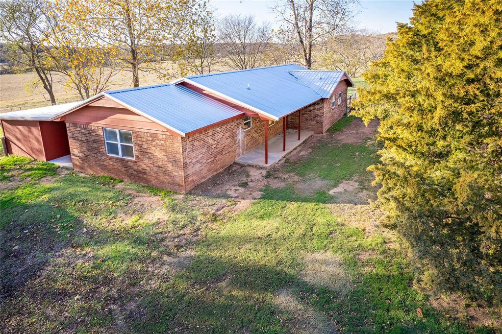 Lindsay, OK 73052,16816 E County Road 1568