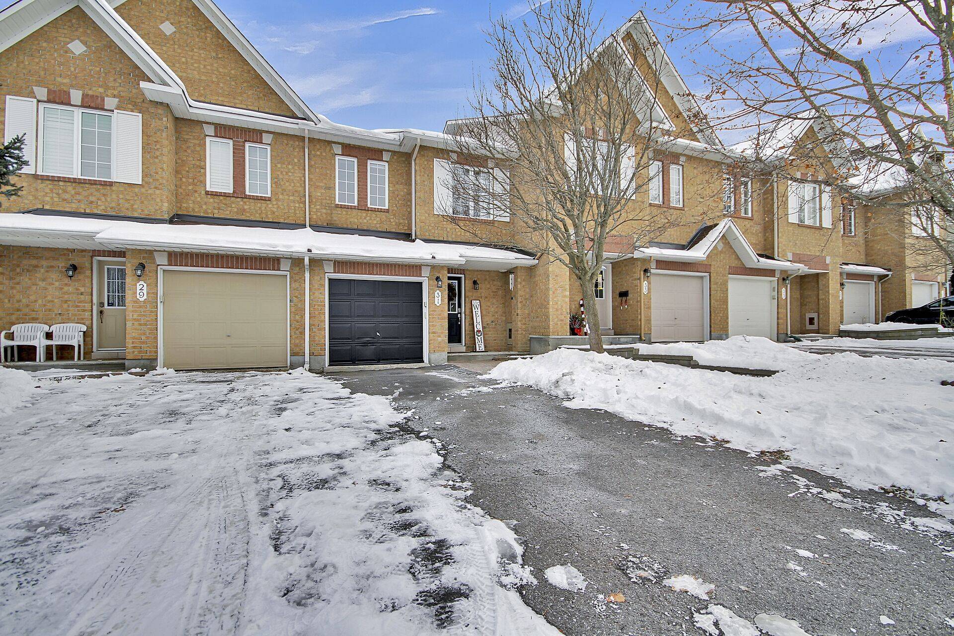 Kanata, ON K2W 1G1,31 Scampton DR