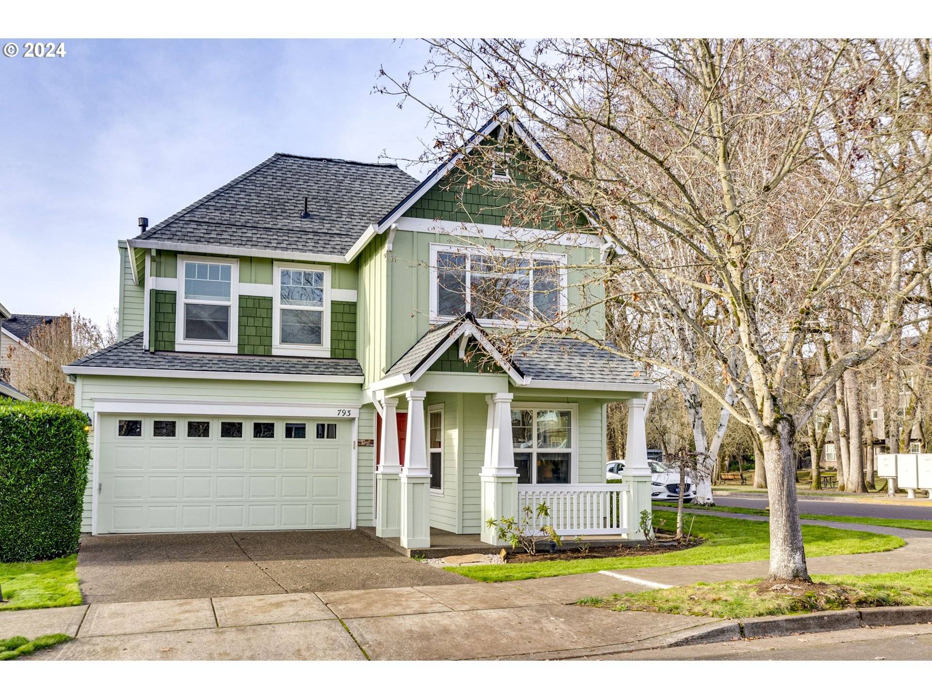 Hillsboro, OR 97124,793 NE 61ST CT