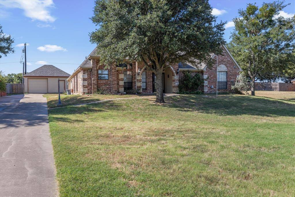 Granbury, TX 76049,207 Aqua Vista Drive