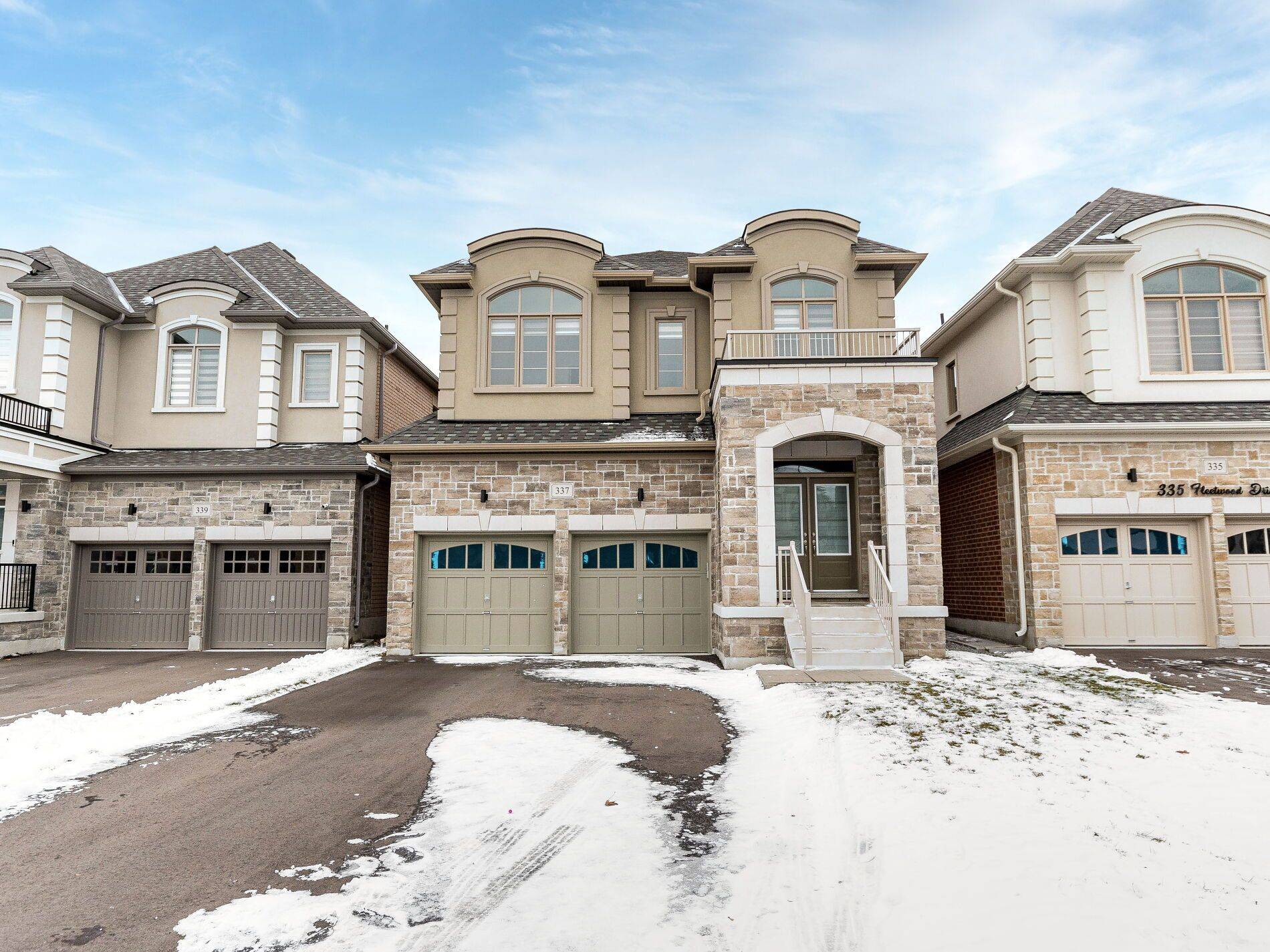 Oshawa, ON L1K 3G2,337 Fleetwood DR