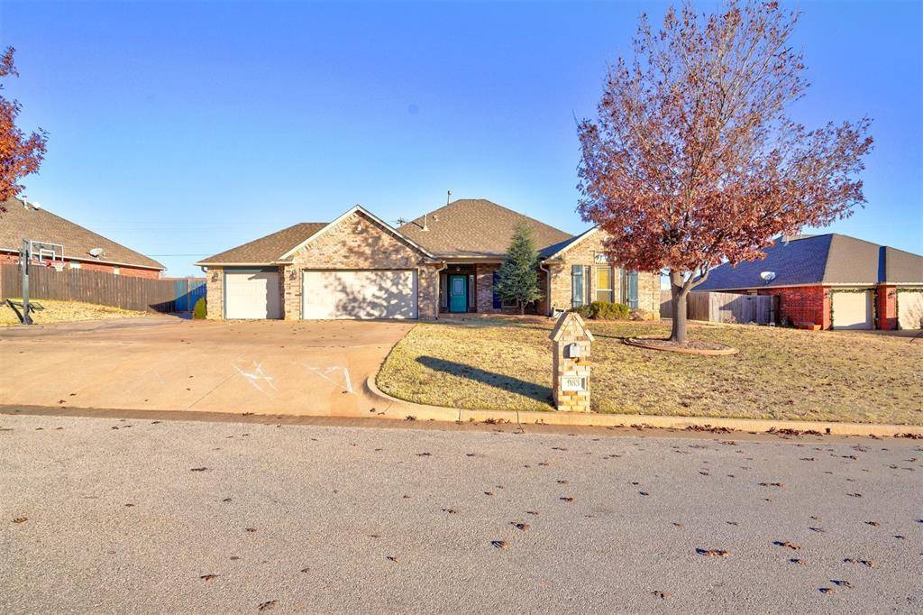 Piedmont, OK 73078,983 NW Johnson Avenue