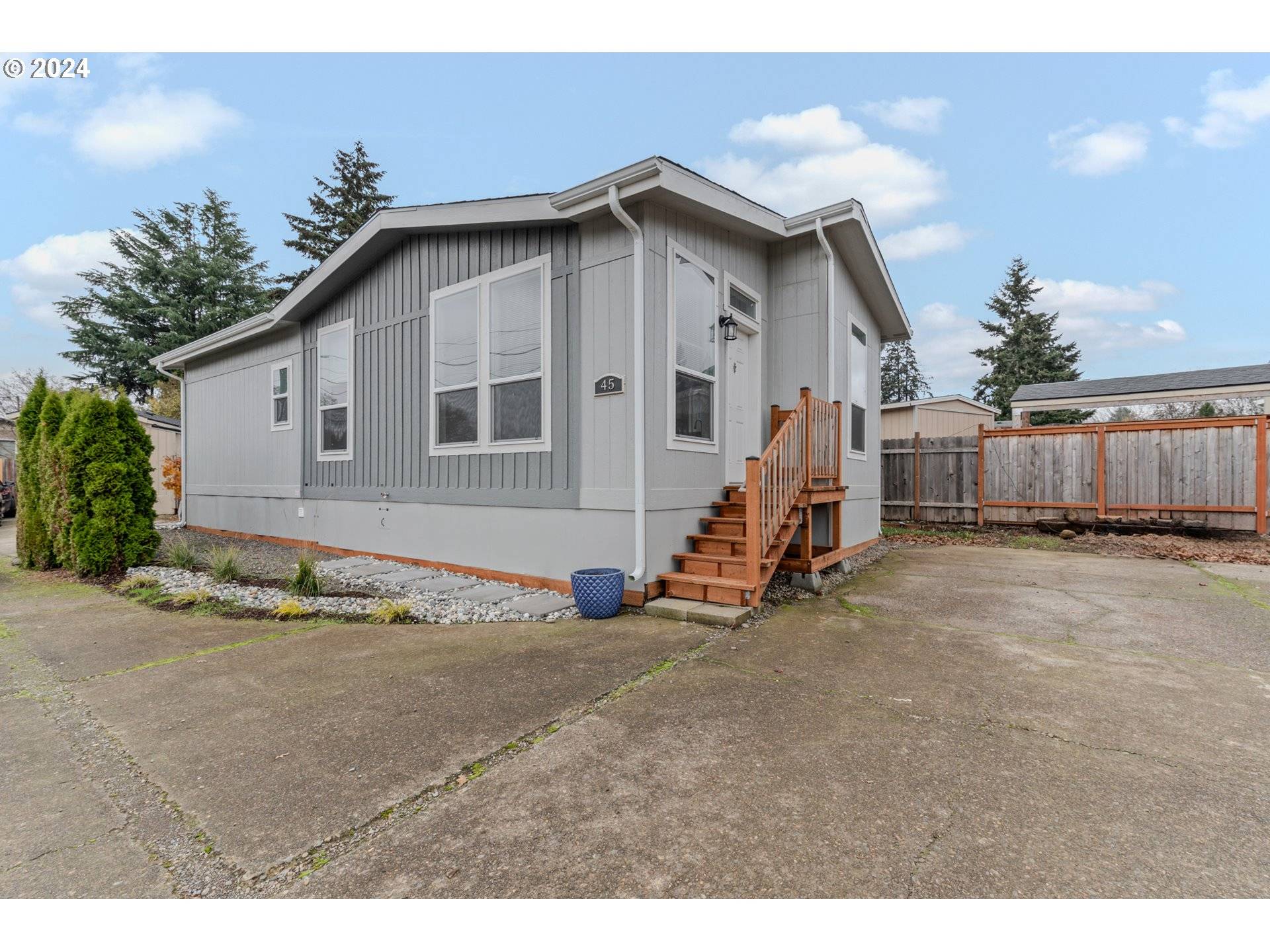 Tualatin, OR 97062,9811 SW Herman RD #45