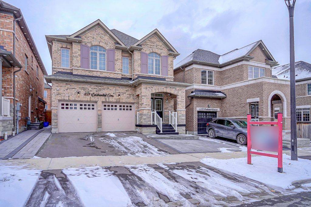 Pickering, ON L1X 0H1,1137 Enchanted CRES