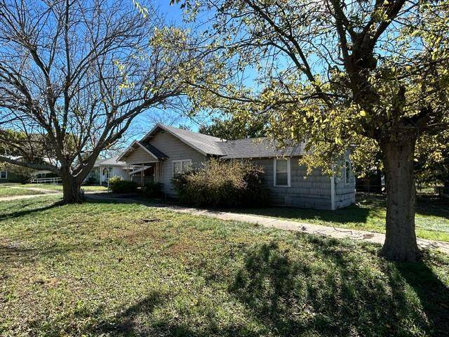 Whitewright, TX 75491,415 W Walnut Street