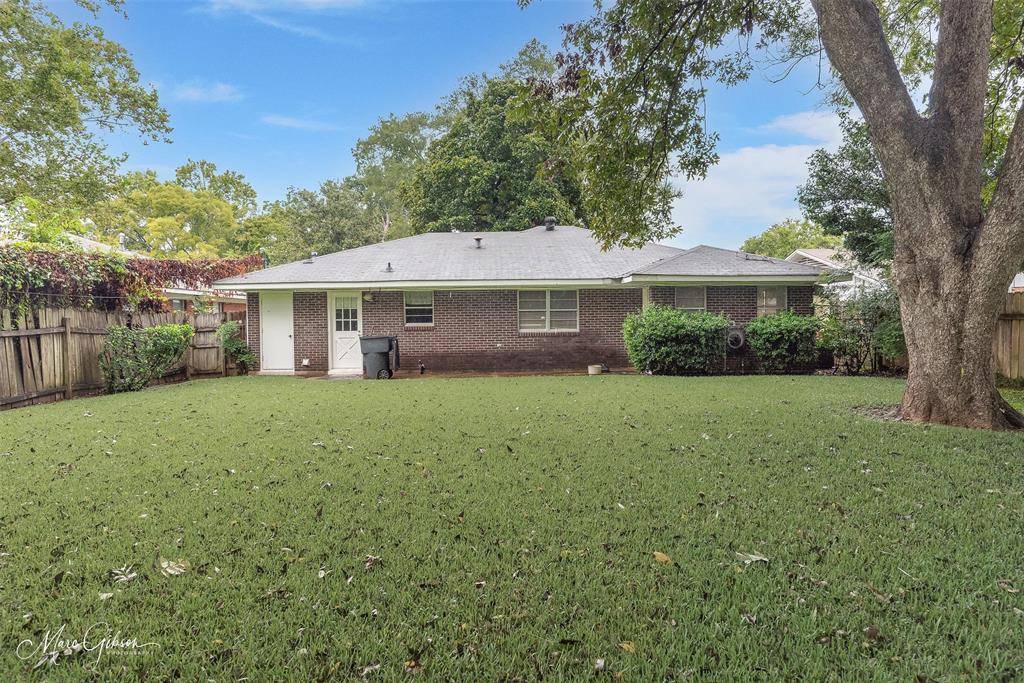 Shreveport, LA 71105,3871 Greenway Place