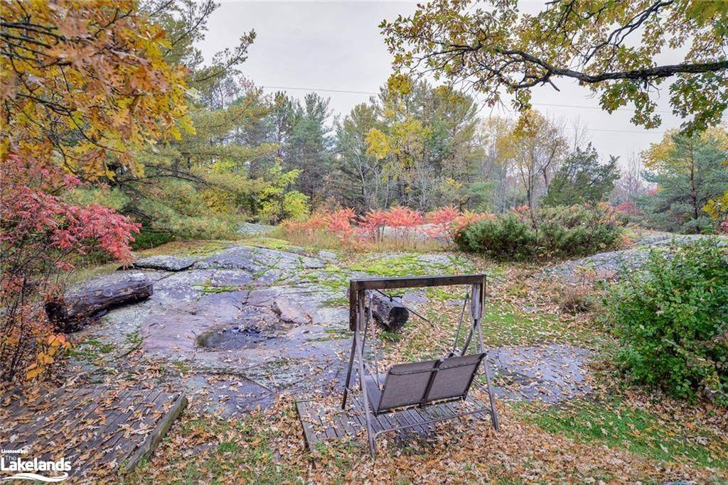 Georgian Bay, ON L0K 1S0,659 HONEY HARBOUR RD