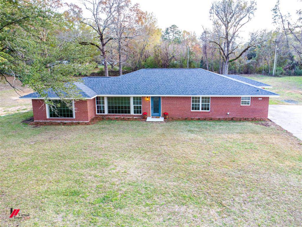 Cullen, LA 71071,405 East Road