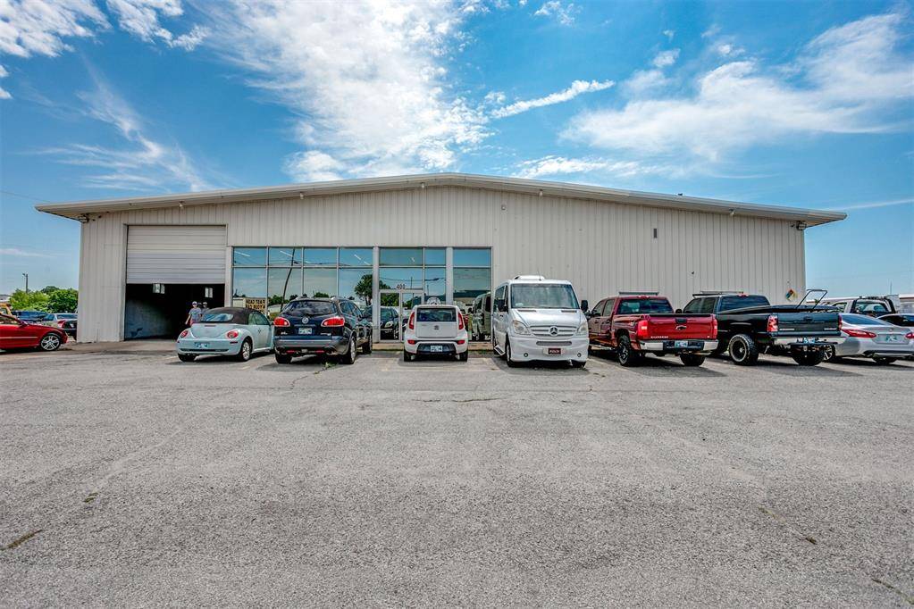 Oklahoma City, OK 73127,400 N Macarthur Boulevard