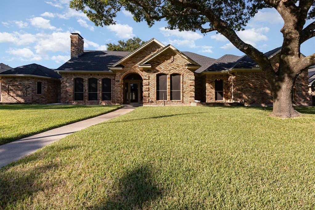 Desoto, TX 75115,1441 Mosslake Drive