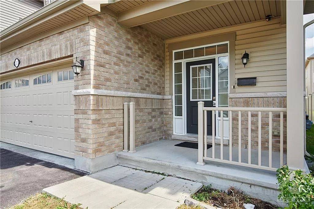 Kanata, ON K2M 0K8,503 Hawkbirch ST