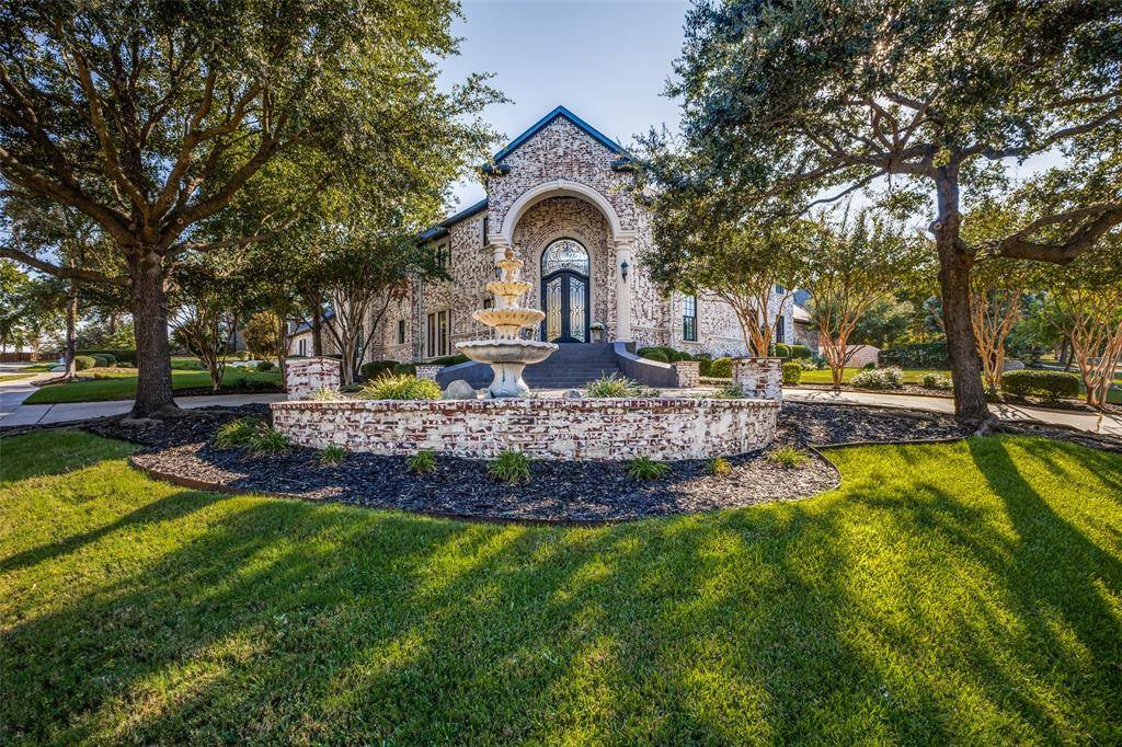 Rowlett, TX 75088,5214 Lake Forest Drive