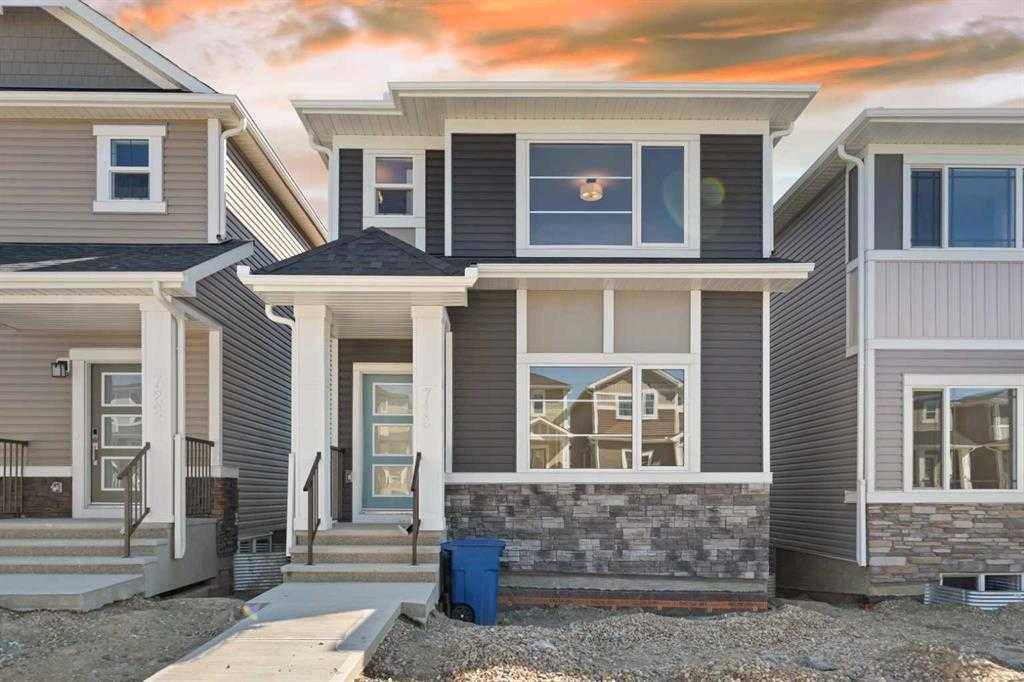 Airdrie, AB T4B 5M4,718 Bayview HL SW