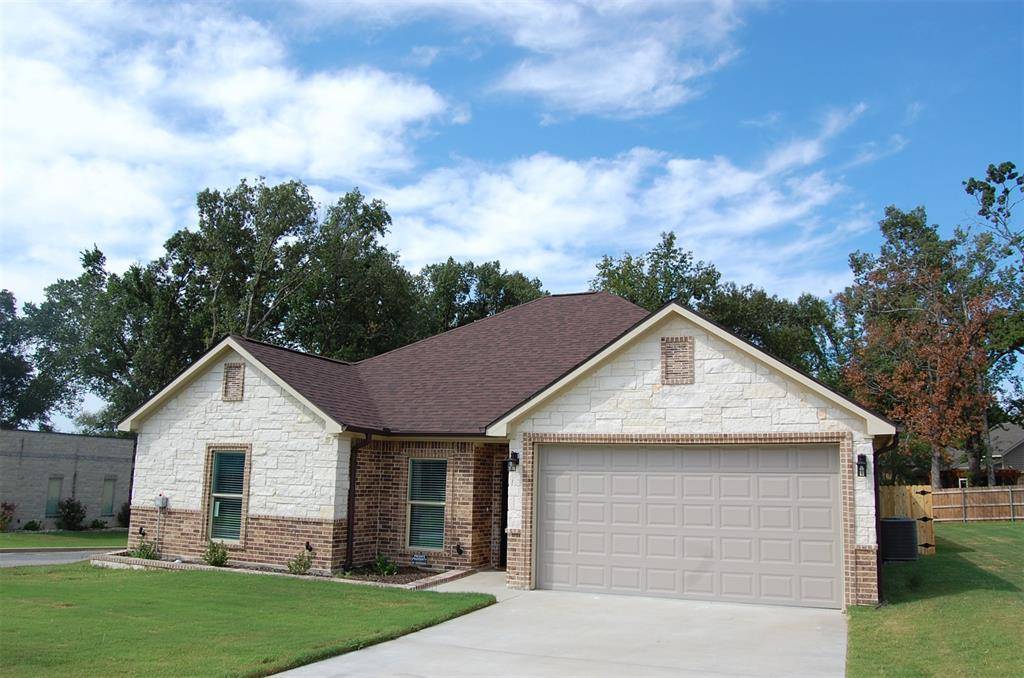 Lindale, TX 75771,23001 Red Azalea Lane