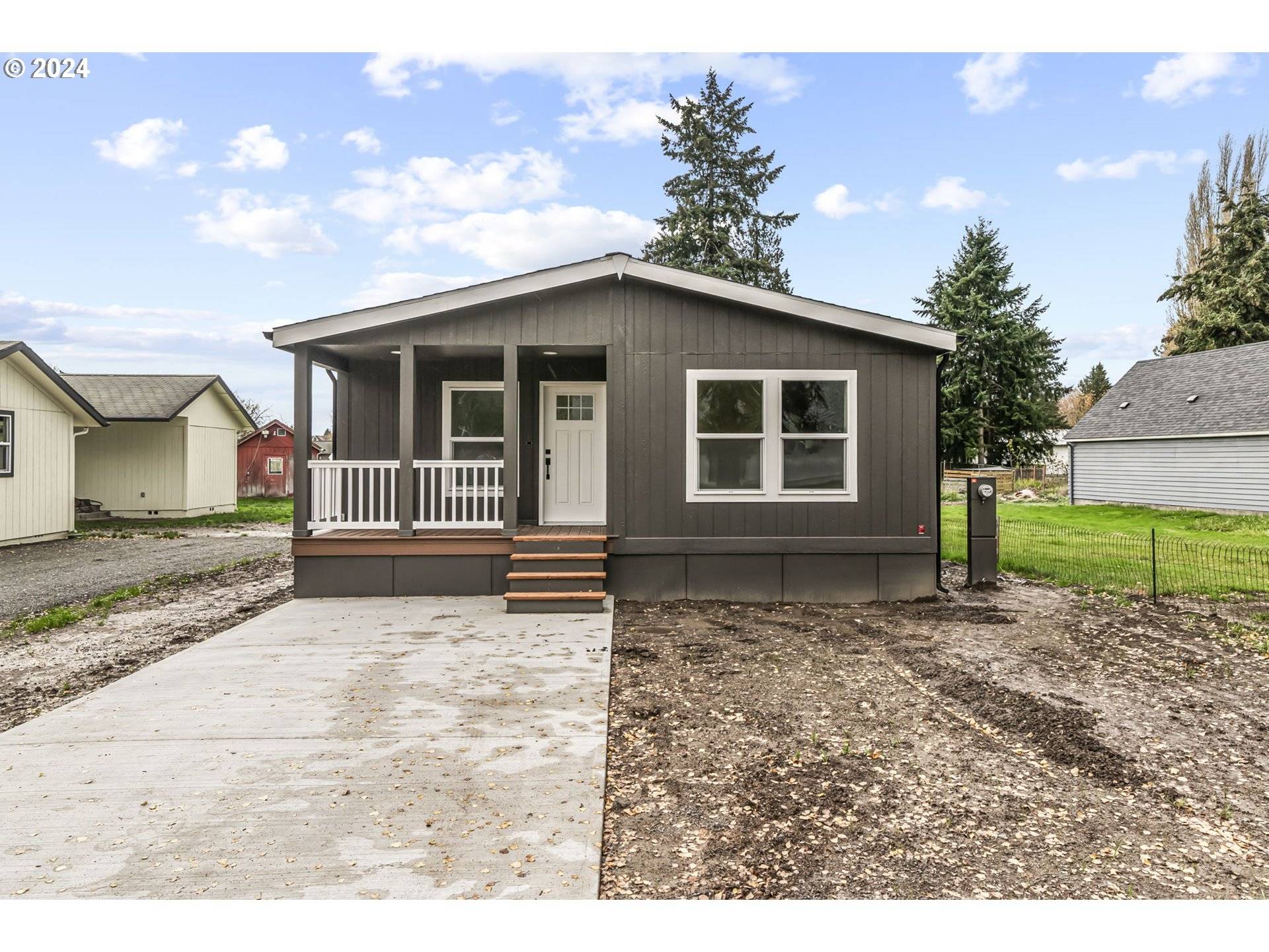 Longview, WA 98632,3009 Pershing WAY