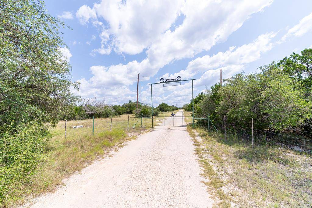 Rocksprings, TX 78880,718 SD 94430