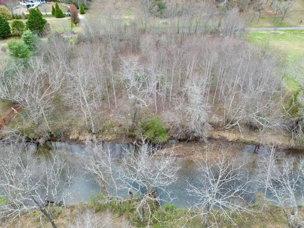 Hayesville, NC 28904,14 & 15 River Oaks