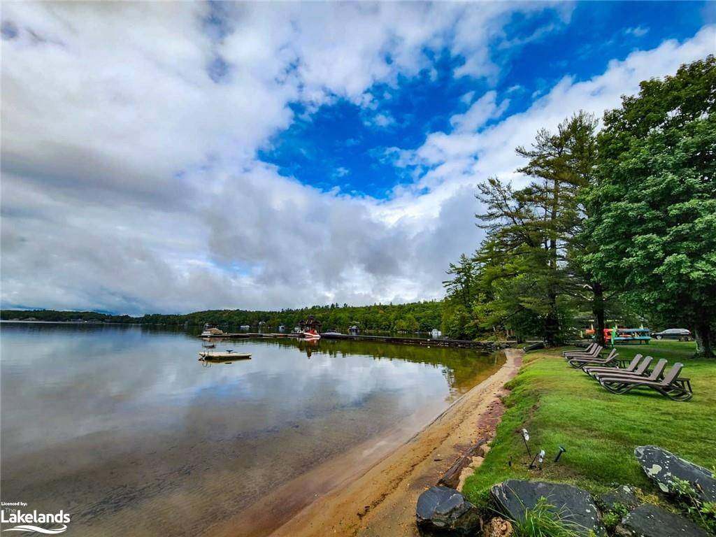 Muskoka Lakes, ON P0B 1J0,3876 MUSKOKA ROAD 118 N/A #S2 W10