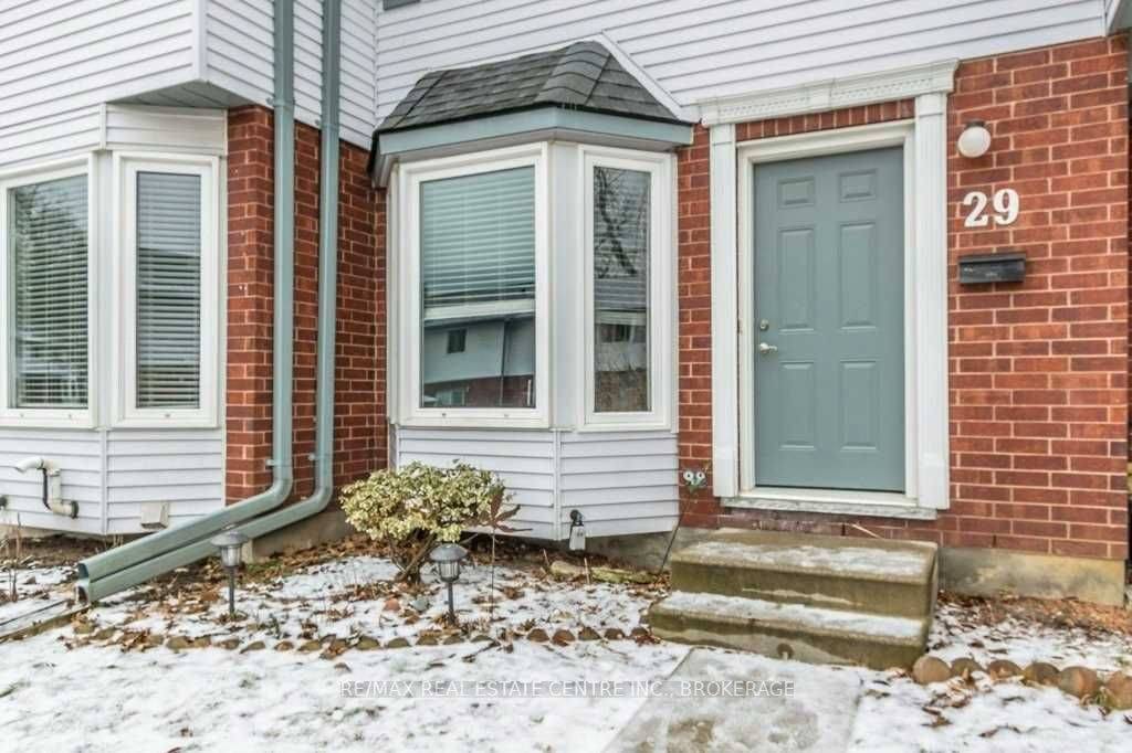 Kitchener, ON N2E 3J5,219 Kingswood DR #29