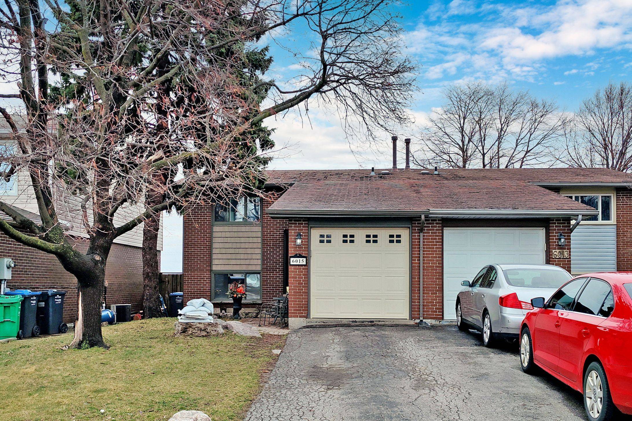 Mississauga, ON L5N 2B5,6015 Featherhead CRES