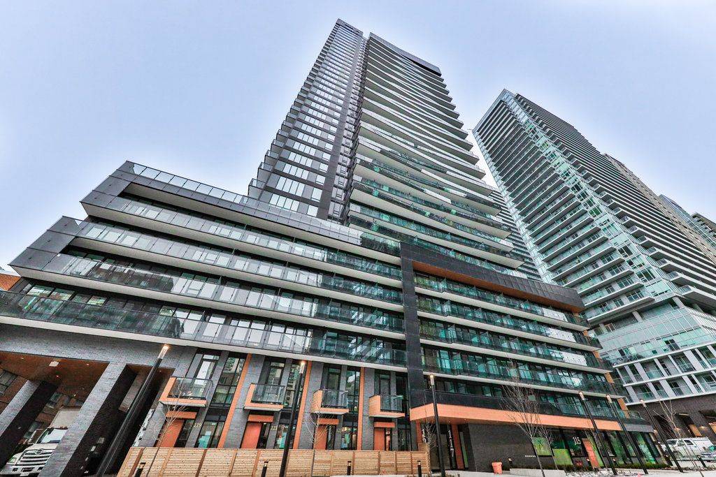 Toronto C10, ON M4P 1V4,127 Broadway AVE #2209