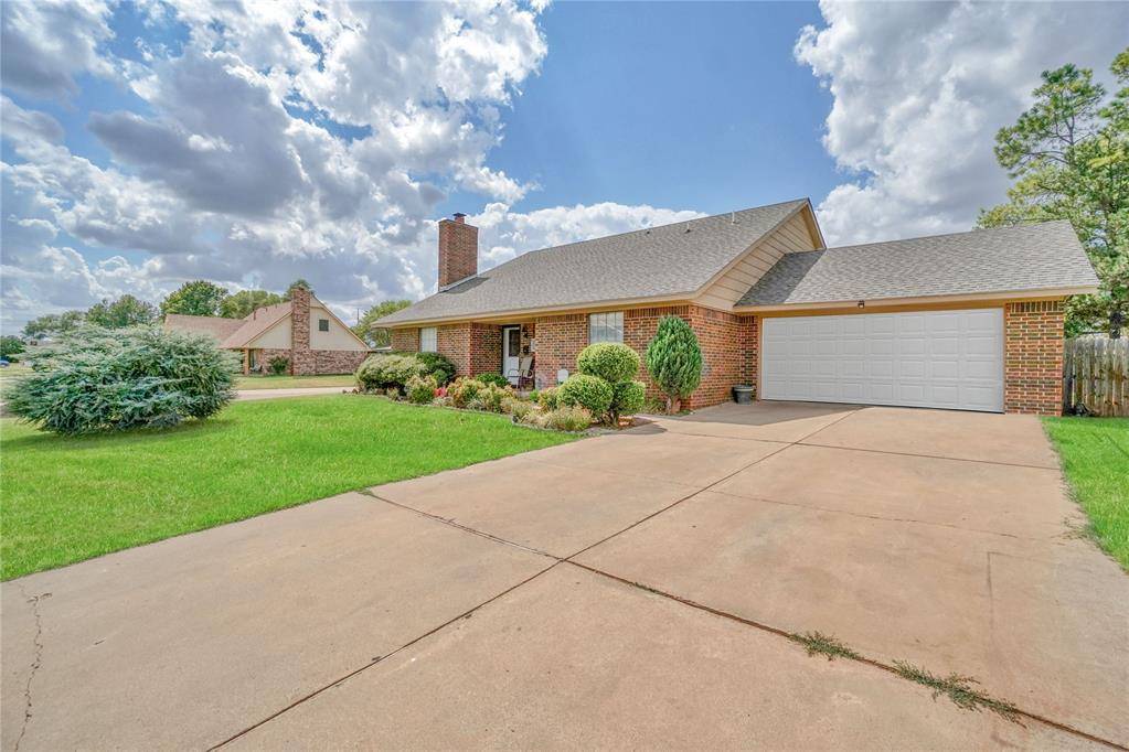 Elk City, OK 73644,109 Mockingbird Lane