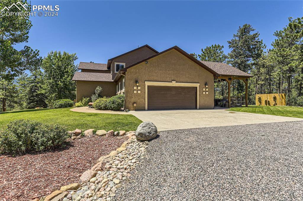 Larkspur, CO 80118,9626 S Perry Park RD