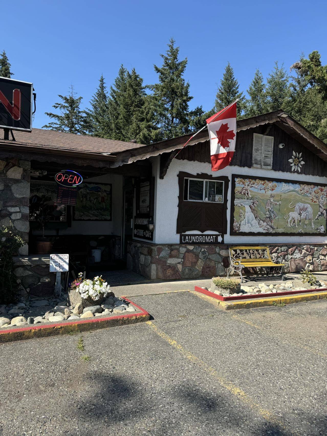 Boston Bar / Lytton, BC V0K 1C0,50580 TRANS CANADA HIGHWAY