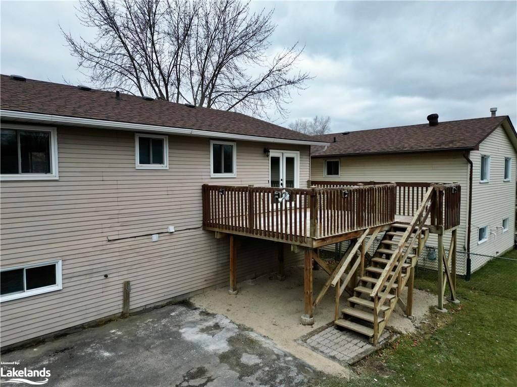 Orillia, ON L3V 7K3,14 KORLEA CRES