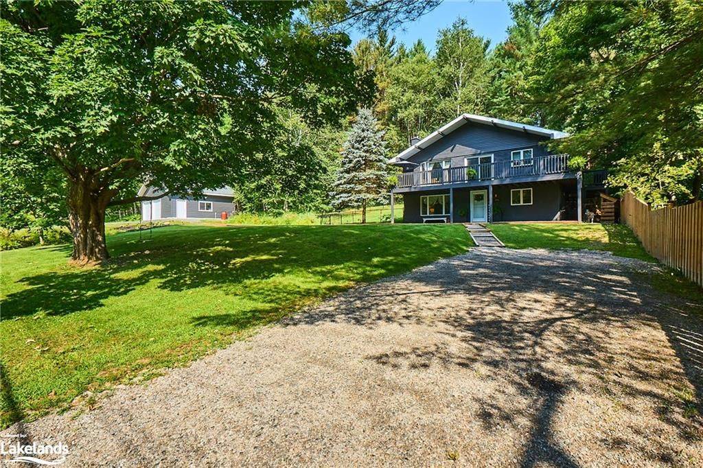 Lake Of Bays, ON P0A 1H0,1054 CHARLIE THOMPSON RD