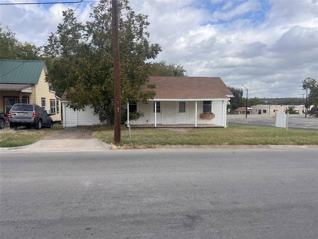 Weatherford, TX 76086,202 W Spring Street