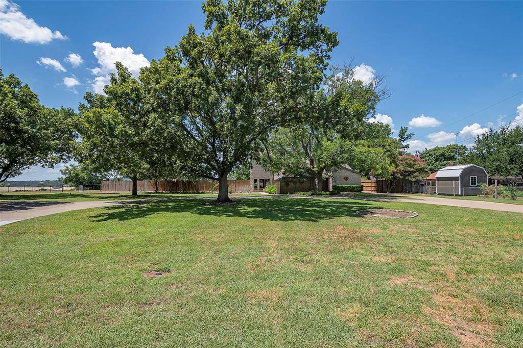 Granbury, TX 76048,1102 Holiday Court