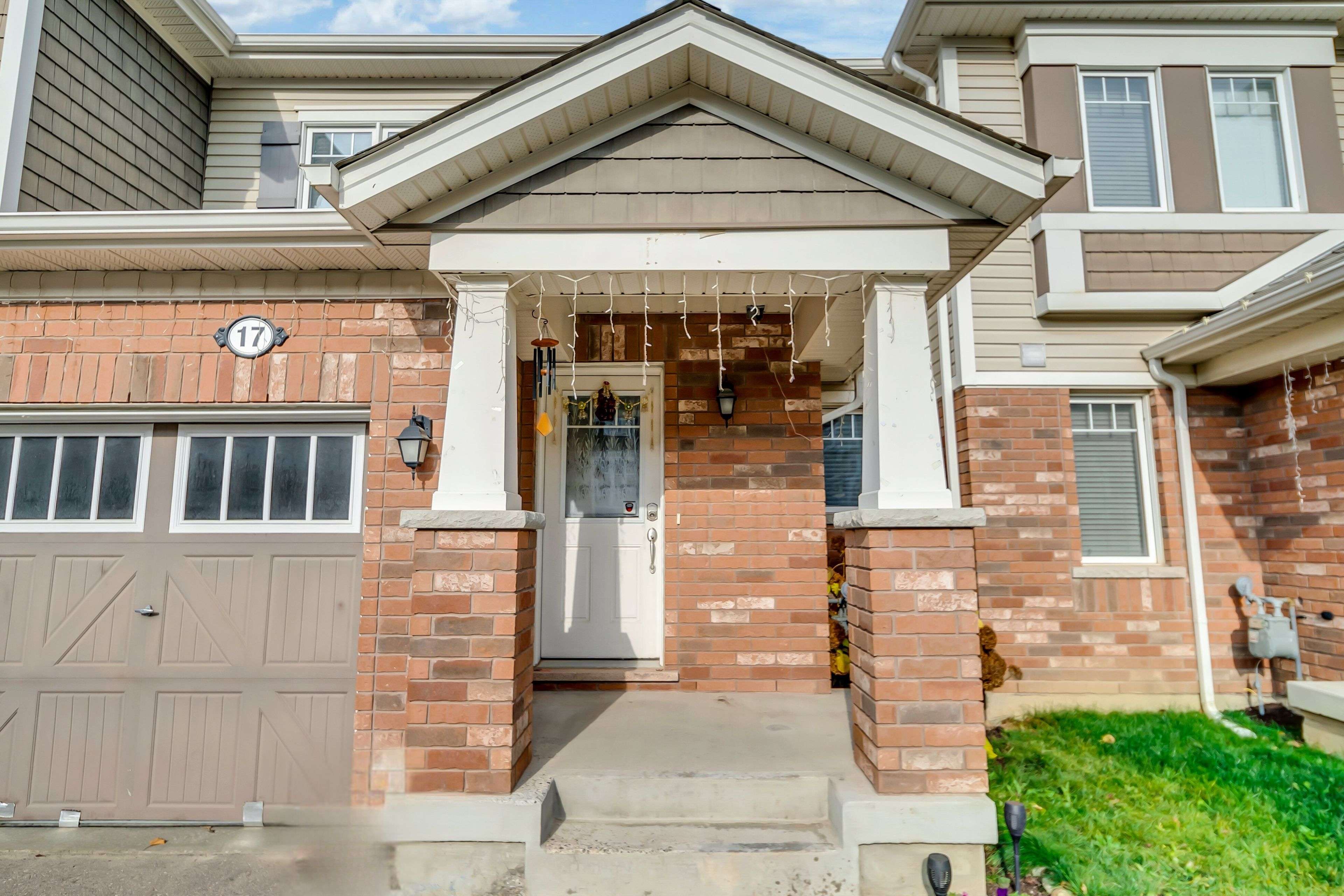 Kitchener, ON N2R 0K5,17 Stratus ST