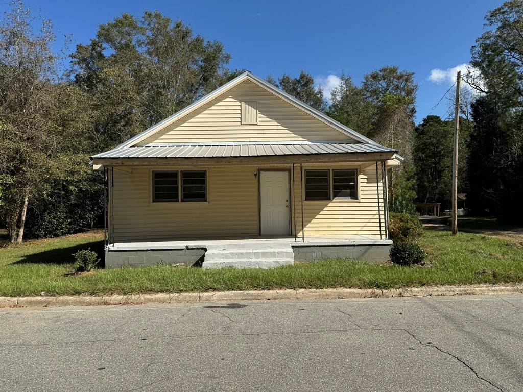 Pelham, GA 31779,586 Love St NW