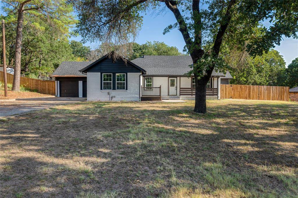 Azle, TX 76020,1101 Lakeview Drive