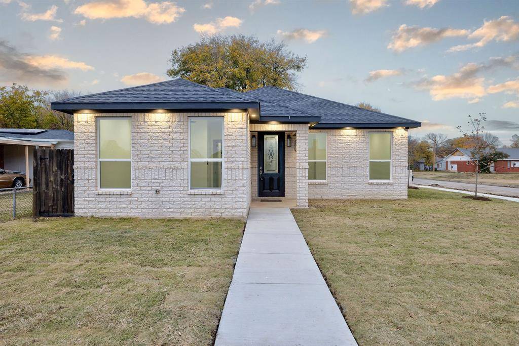 Fort Worth, TX 76105,5147 Chapman Street