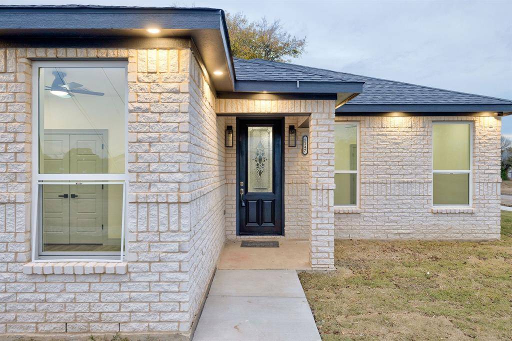 Fort Worth, TX 76105,5147 Chapman Street