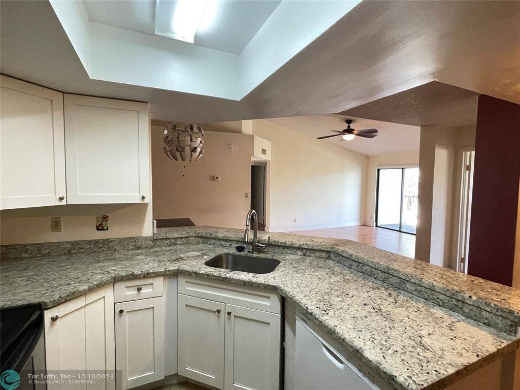 Coral Springs, FL 33071,9144 W ATLANTIC BLVD  #837