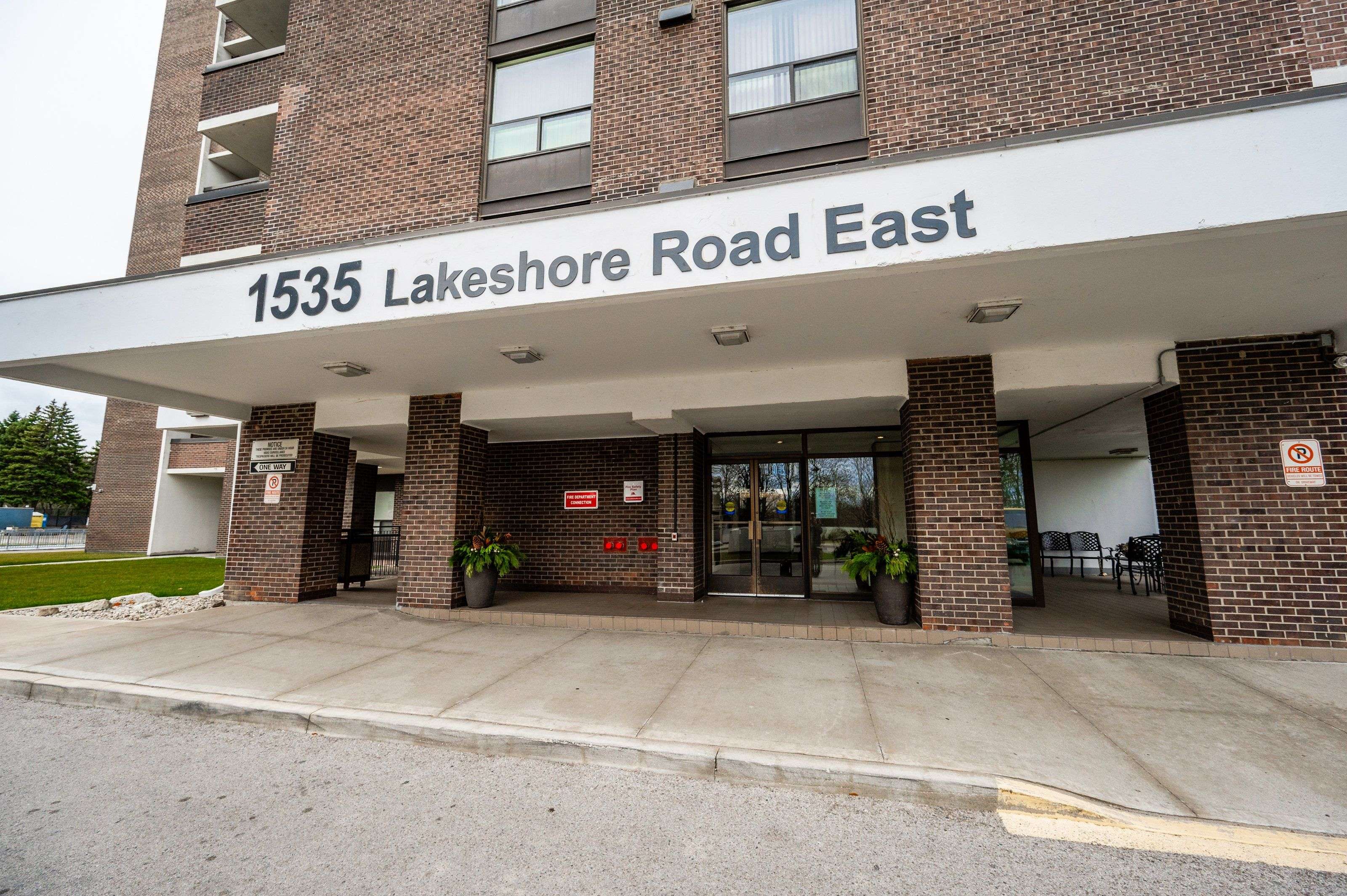 Mississauga, ON L5E 3E2,1535 Lakeshore RD E #1503