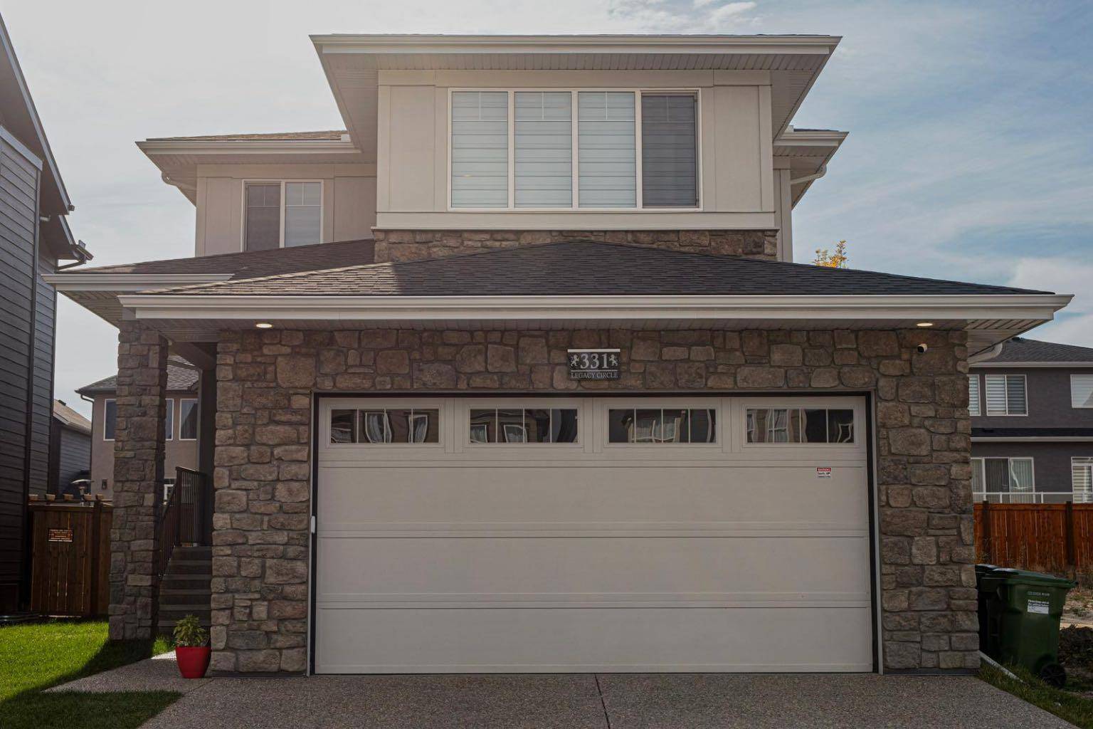 Calgary, AB T2X 0X8,331 Legacy CIR SE