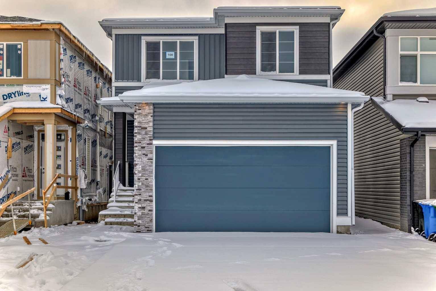 Calgary, AB T2X 4M6,100 Wolf Hollow Villas SE