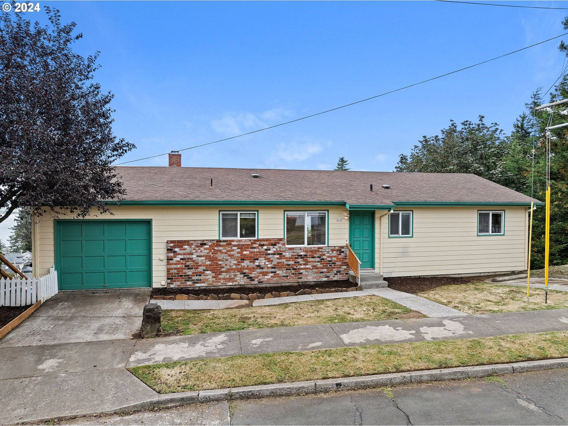 Astoria, OR 97103,416 Chinook ST