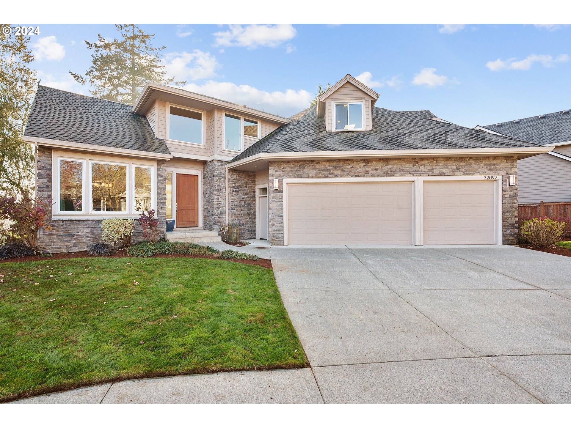 Wilsonville, OR 97070,32092 SW WILLAMETTE WAY