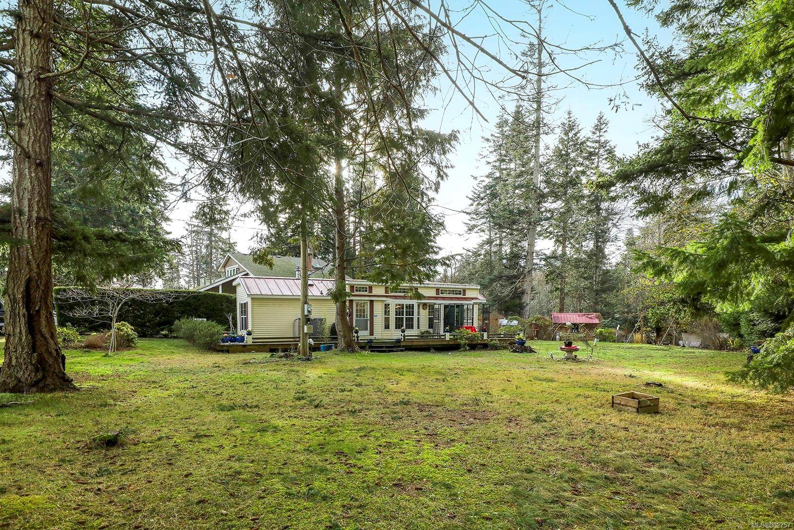 Comox, BC V9M 4B4,1811 Astra Rd