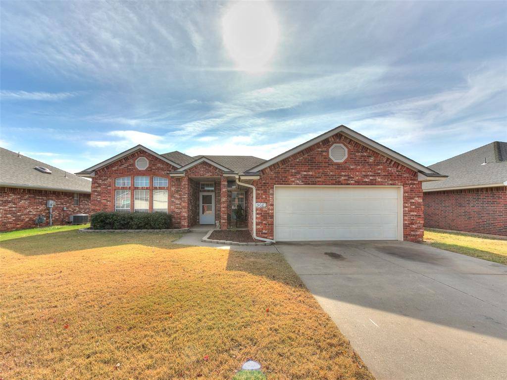 Moore, OK 73160,908 SE 36th Street