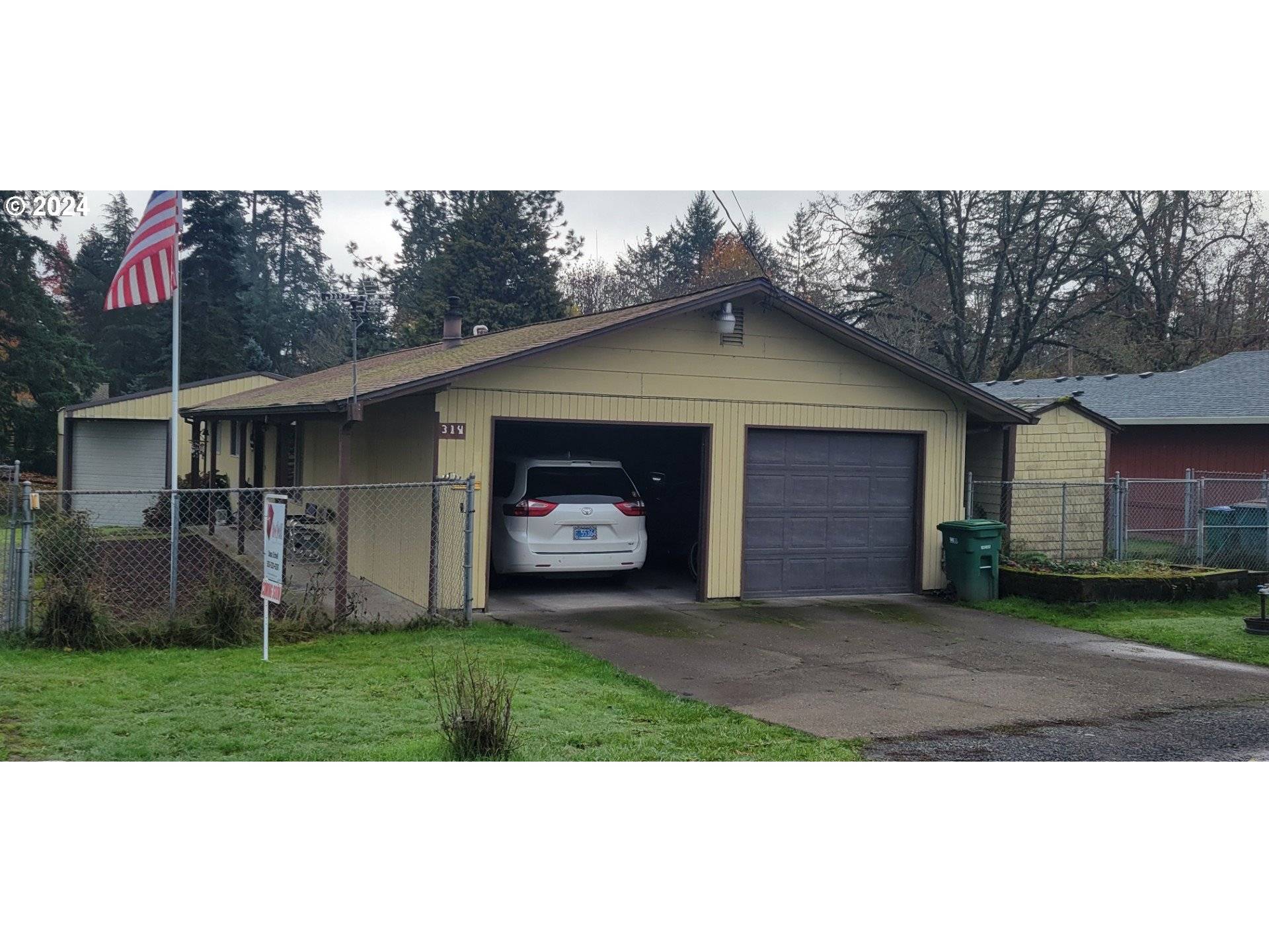 Newberg, OR 97132,314 W 5th ST