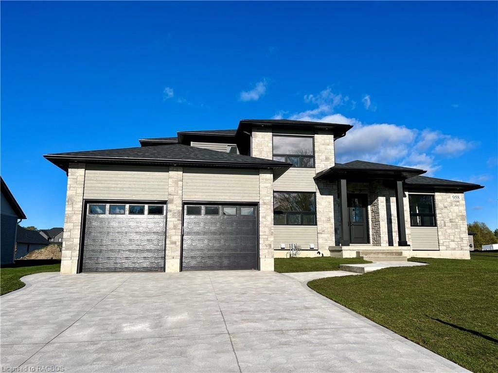 Huron-kinloss, ON N2Z 0H4,958 BOGDANOVIC WAY