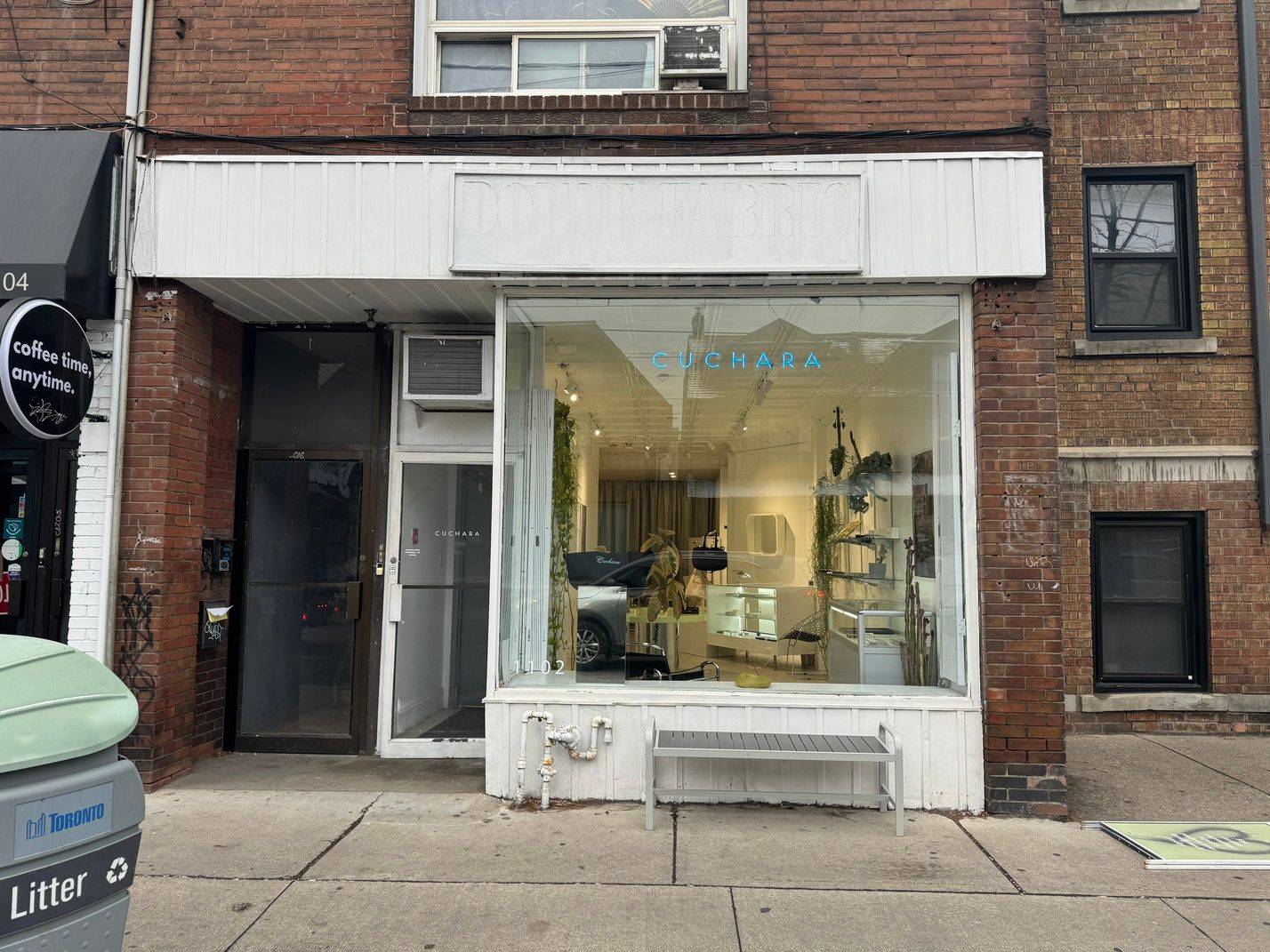 Toronto C01, ON M6H 1B3,1102 College ST