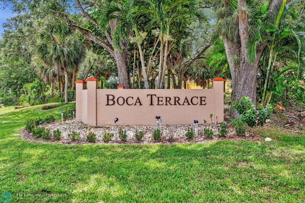 Boca Raton, FL 33486,900 SW 9TH STREET CIRCLE  #104