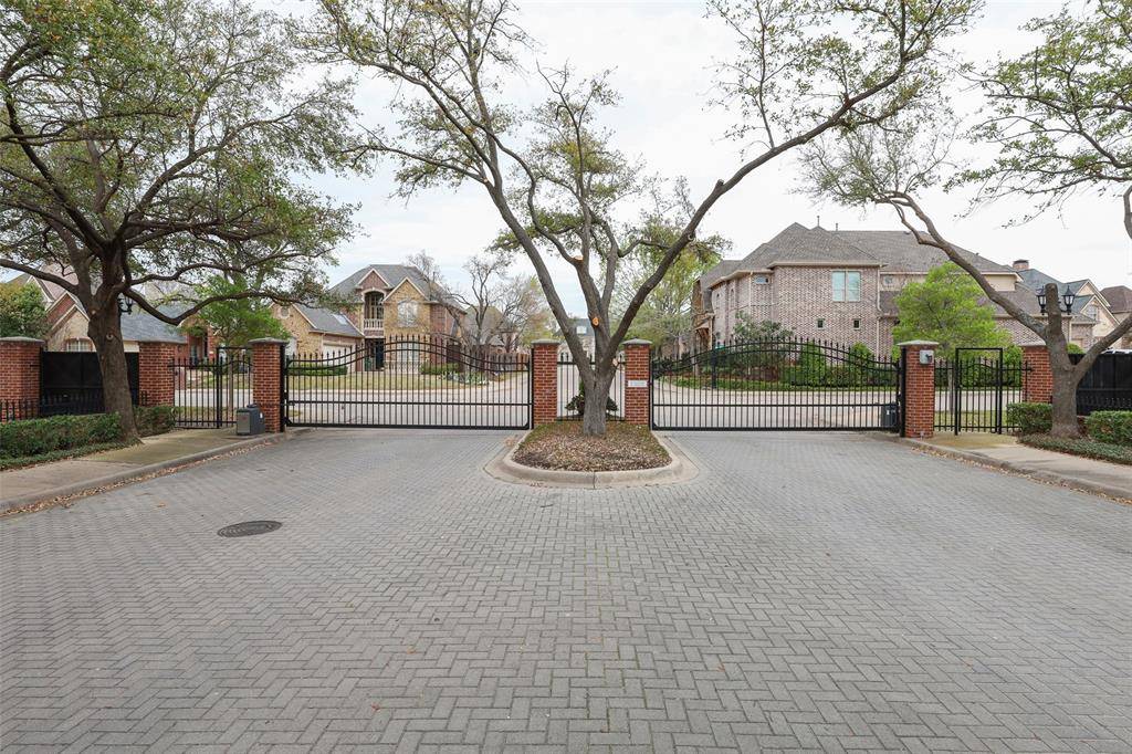 Dallas, TX 75229,4118 Walnut Glen Place